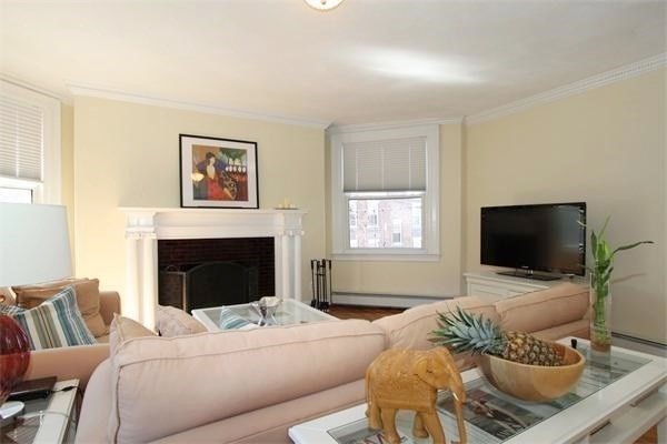 17 Regent Circle # 3