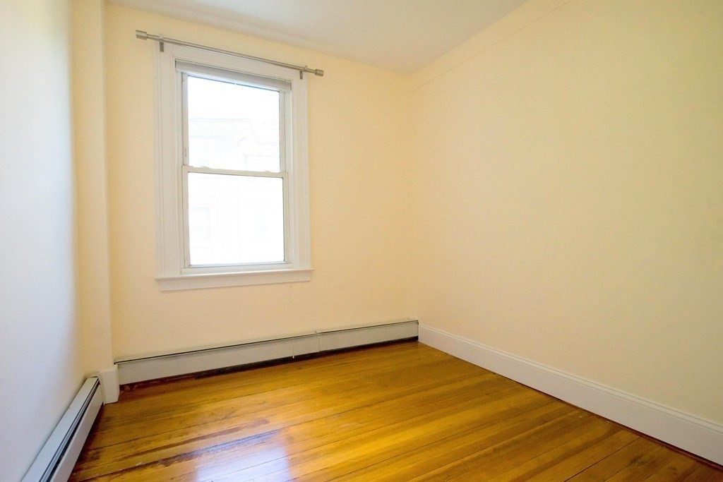 17 Regent Circle # 3
