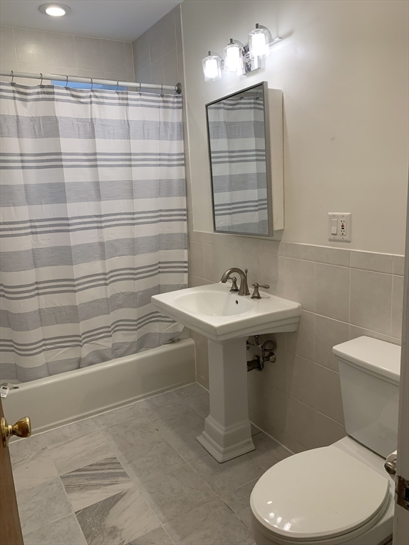 12 Kisyth Rd # 2