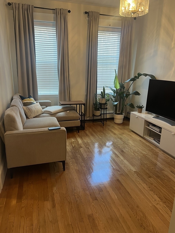 12 Kisyth Rd # 2