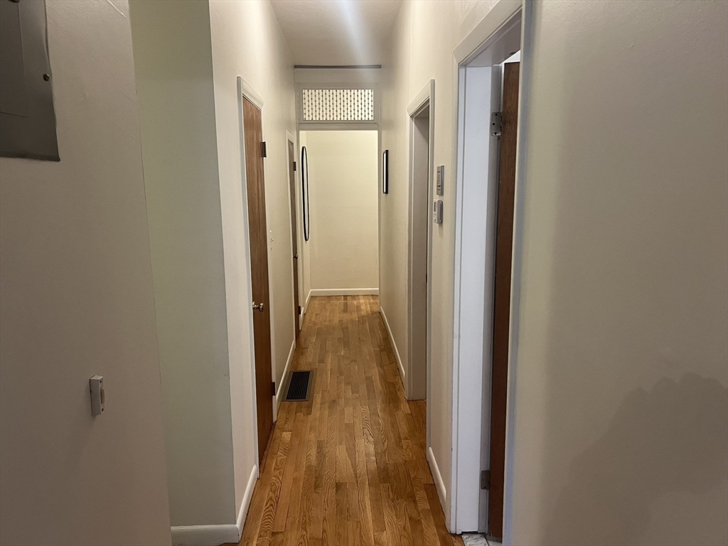 12 Kisyth Rd # 2