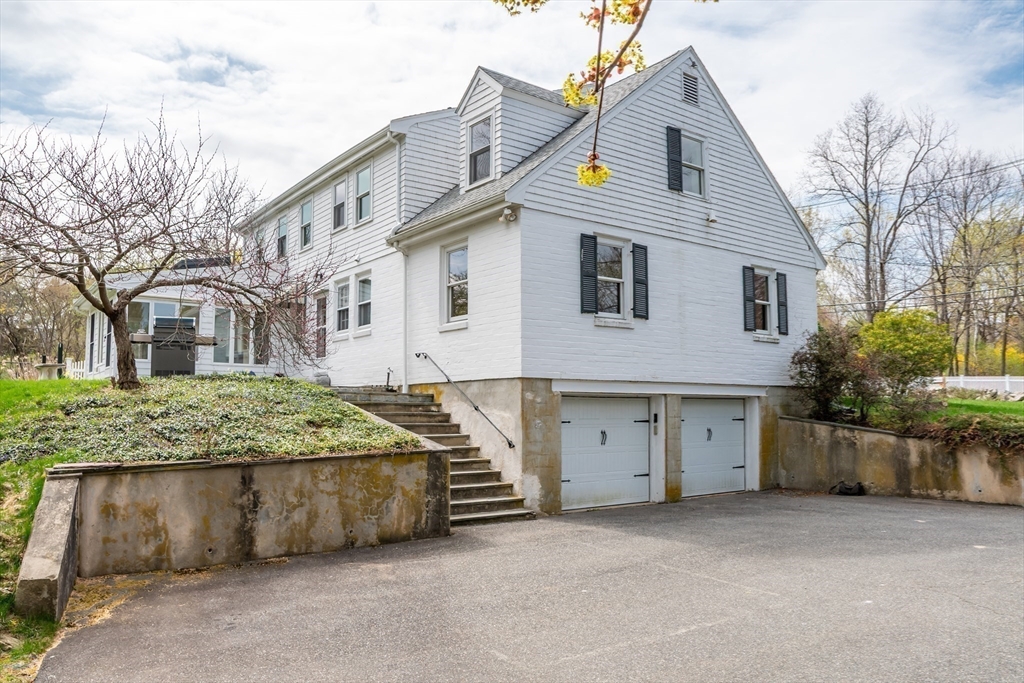 431 Clapboardtree Street