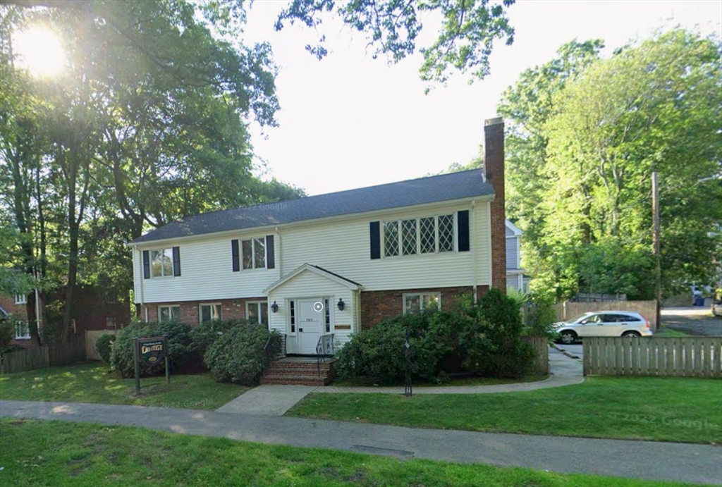 725 Vfw Parkway # 2