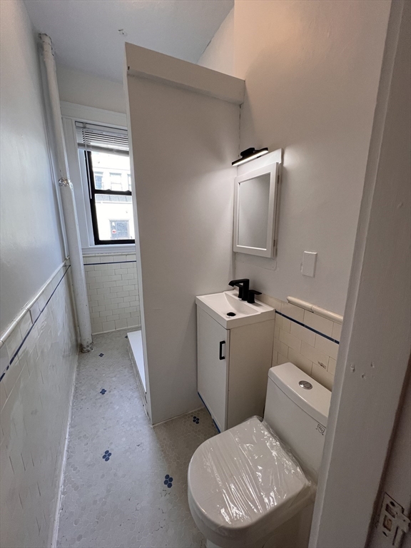 39 Glenville Ave # 3