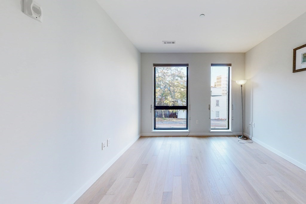 45 W 3rd # 309