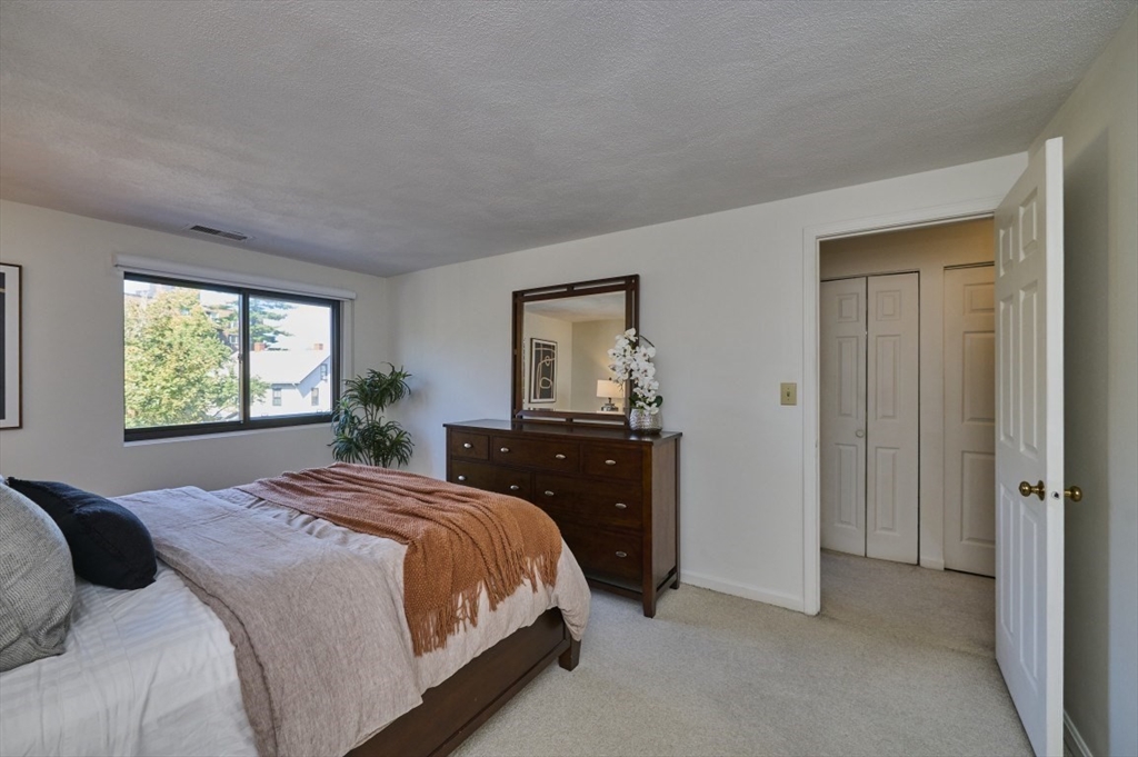 1600 Massachusetts Ave # 404