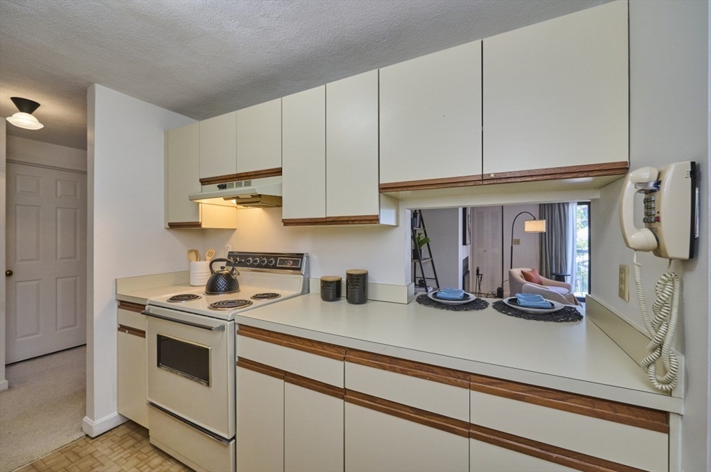 1600 Massachusetts Ave # 404