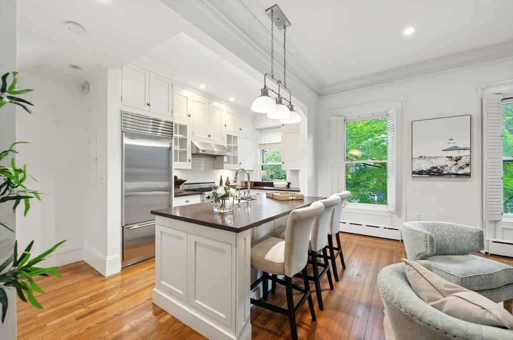 375 Marlborough Street # 1, Boston Unit: 1