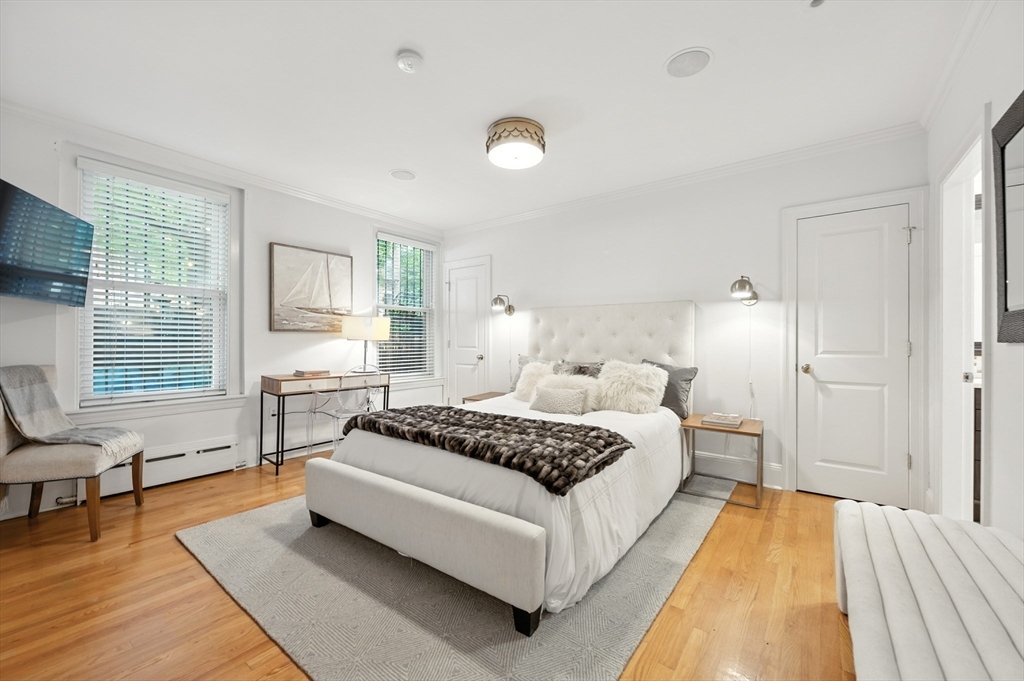 375 Marlborough Street # 1, Boston Unit: 1