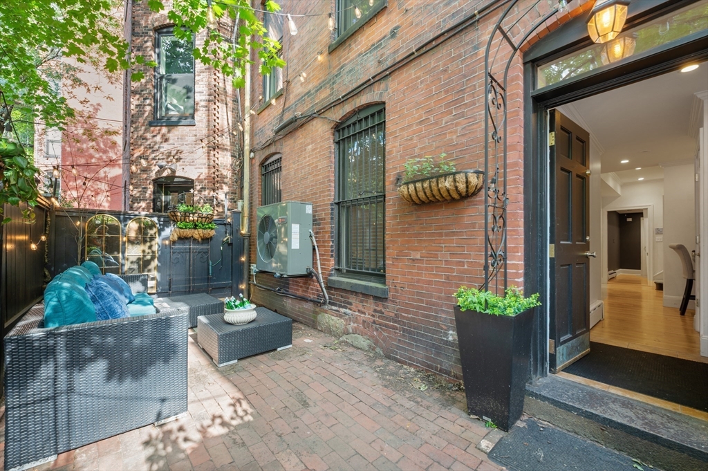 375 Marlborough Street # 1, Boston Unit: 1