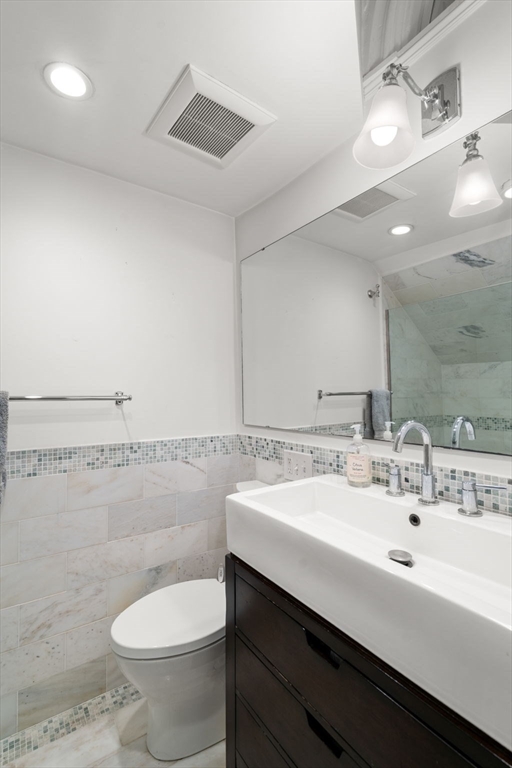 94 Waltham Street # 3