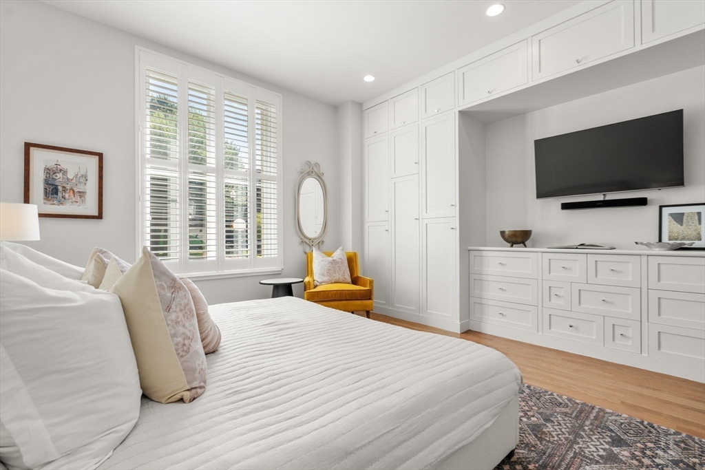 333 Commonwealth Avenue # 3