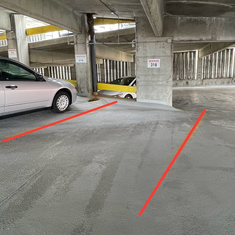 425 Newbury St. # 218