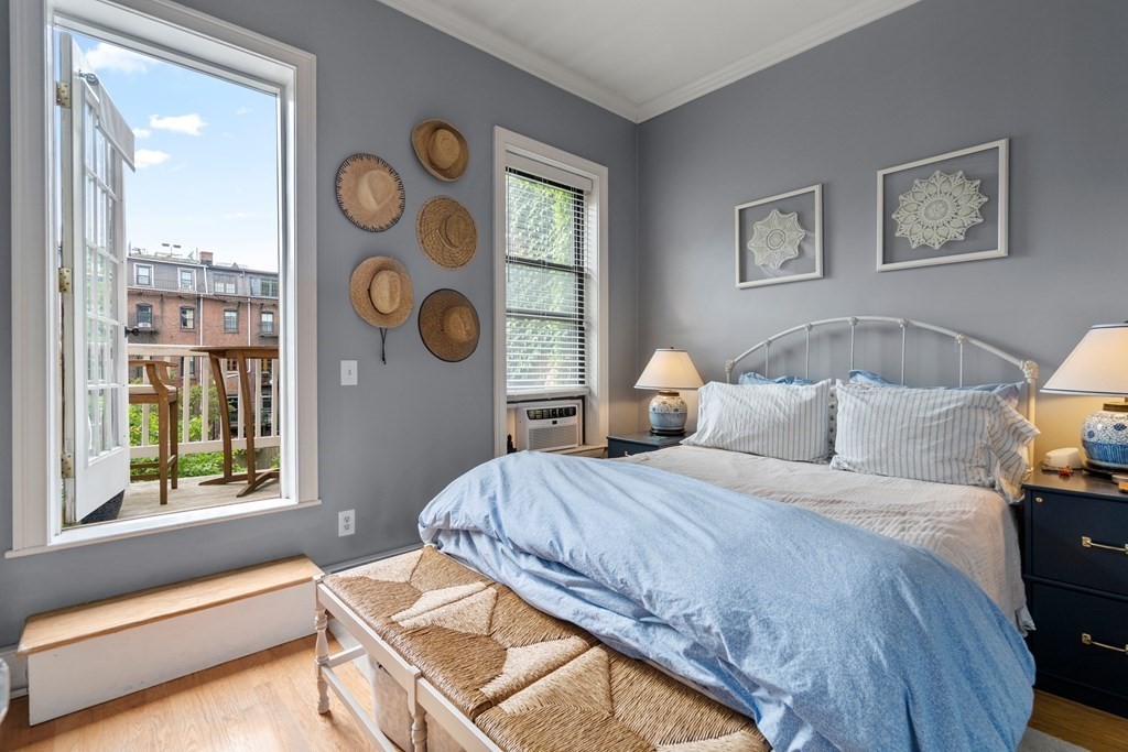 406 Columbus Ave # 2