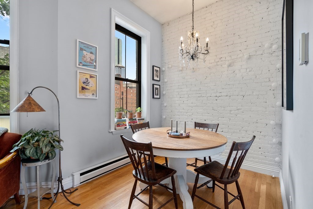 406 Columbus Ave # 2