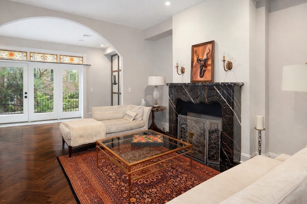 109 Appleton St