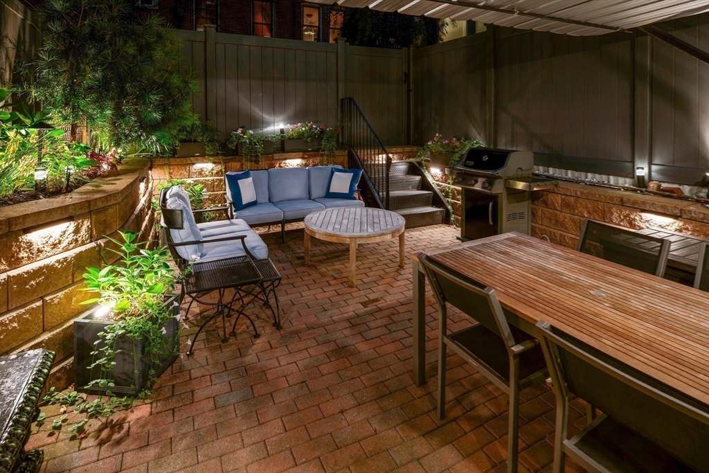 109 Appleton St