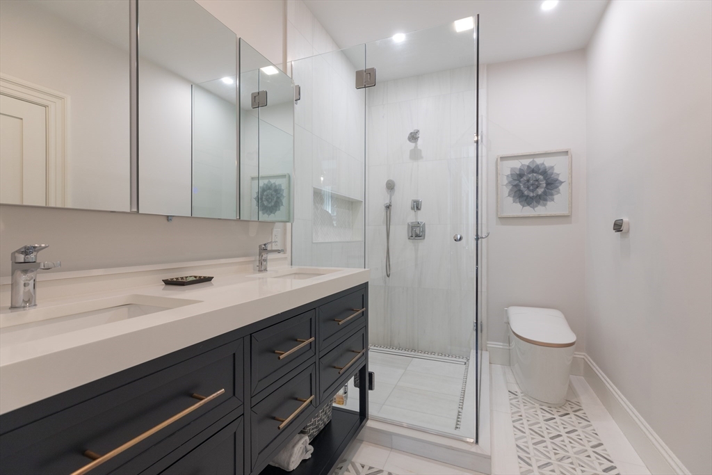226 Commonwealth Ave. # 1