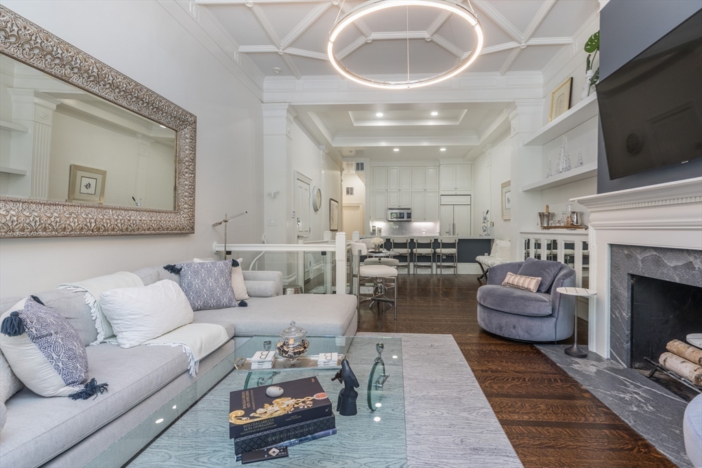 226 Commonwealth Ave. # 1