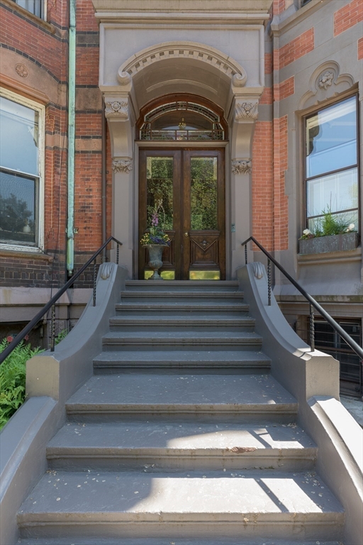 226 Commonwealth Ave. # 1