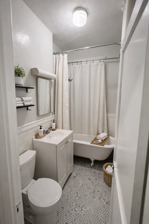 1576 Commonwealth Ave # 3