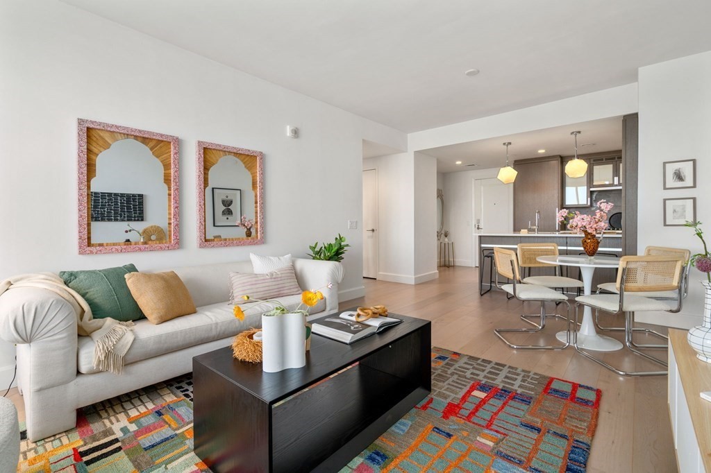 100 Lovejoy Wharf # 5H