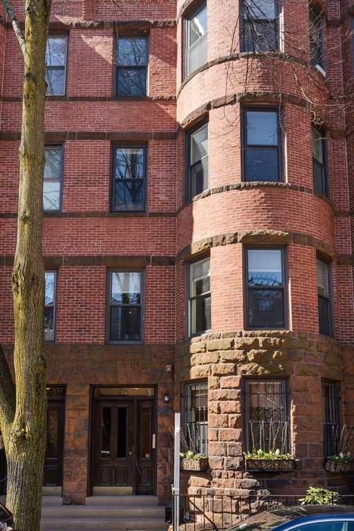 17 Follen Street # 1