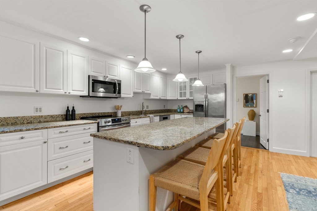 17 Follen Street # 1