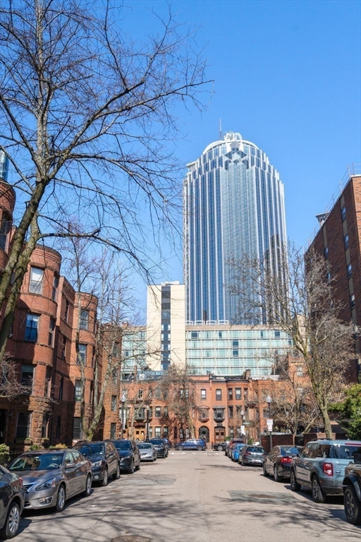 17 Follen Street # 1