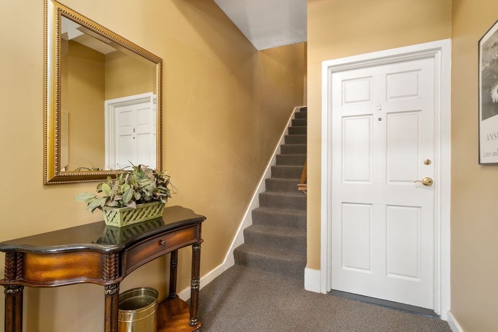 17 Follen Street # 1