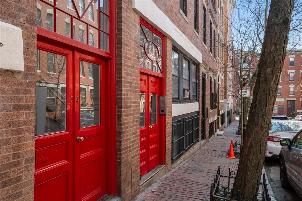 76 Phillips Street # 3