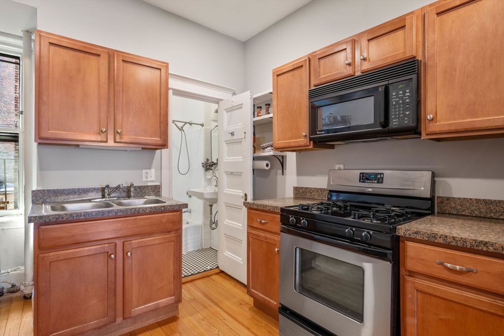 76 Phillips Street # 3