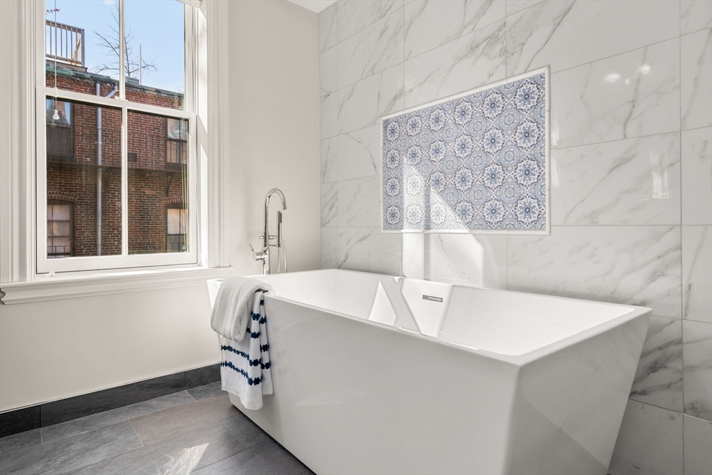 22 Appleton Street # 2