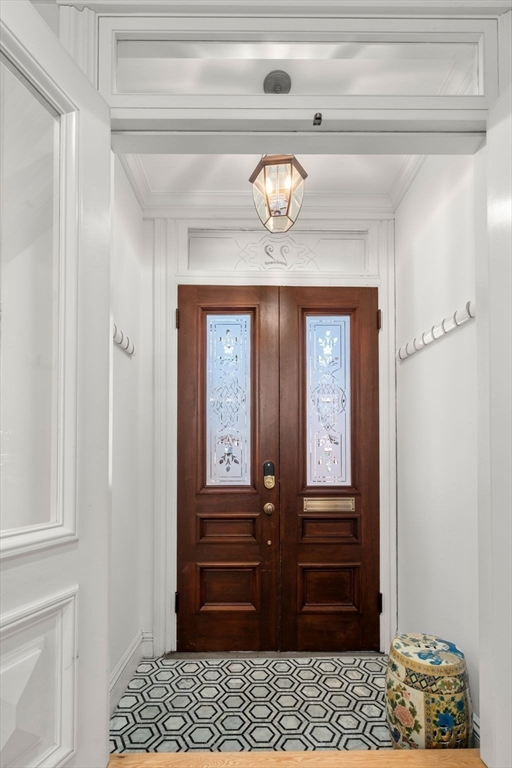 22 Appleton Street # 2