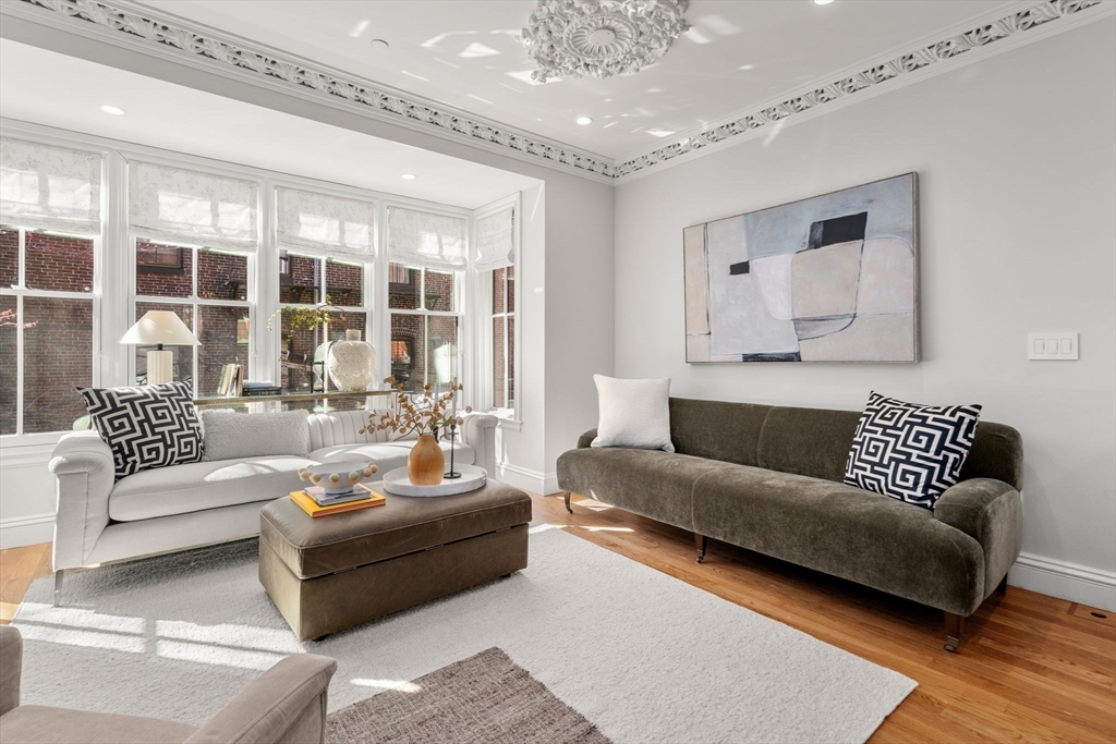 22 Appleton Street # 2