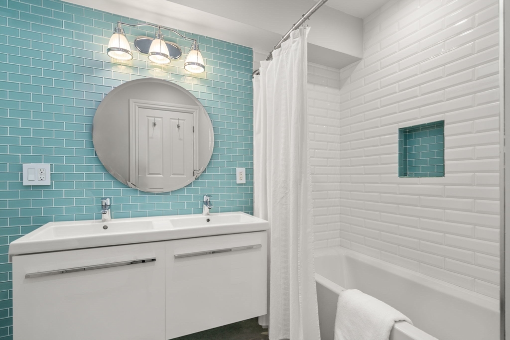 22 Appleton Street # 2