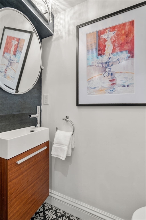 22 Appleton Street # 2