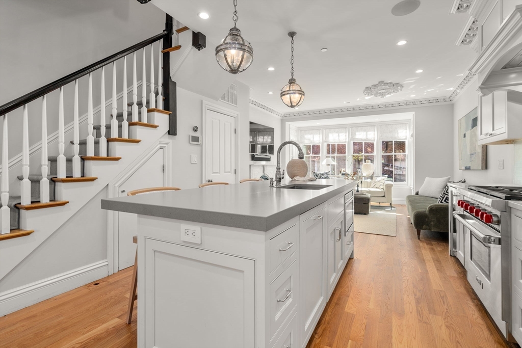 22 Appleton Street # 2