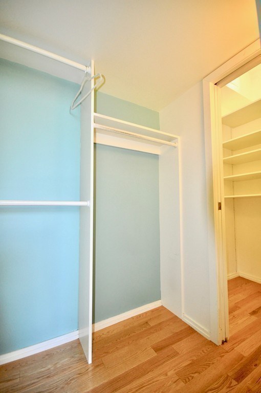 160 Commonwealth Ave # 513
