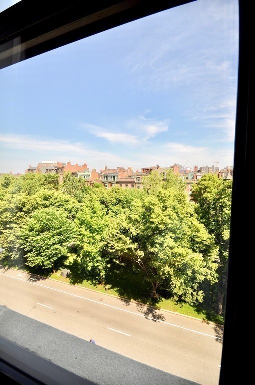 160 Commonwealth Ave # 513