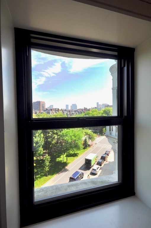 160 Commonwealth Ave # 513