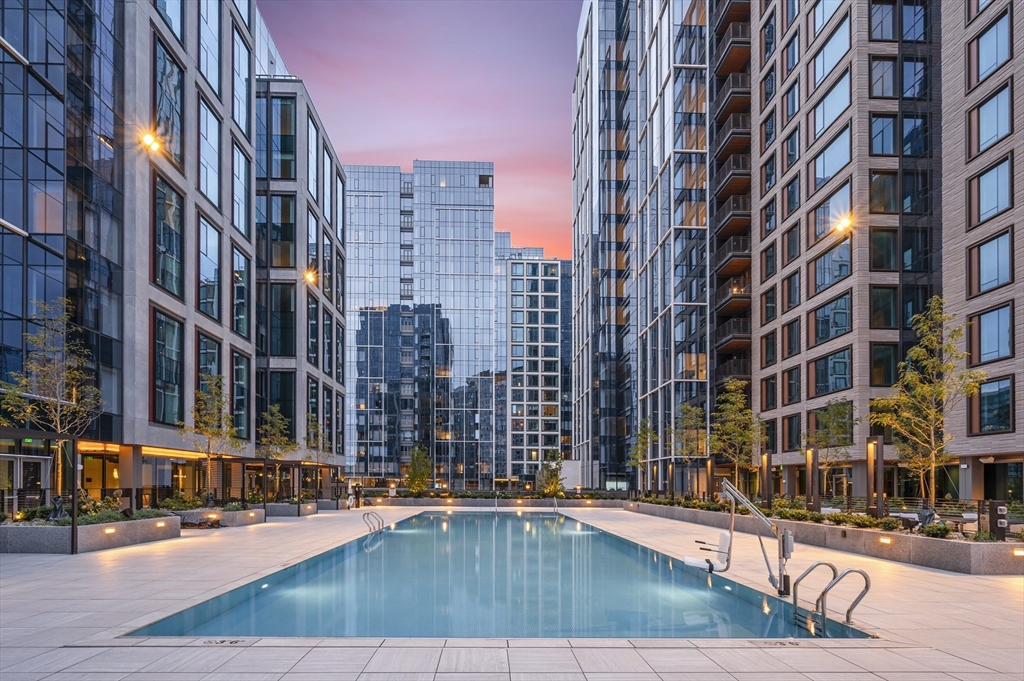133 Seaport Boulevard # 716