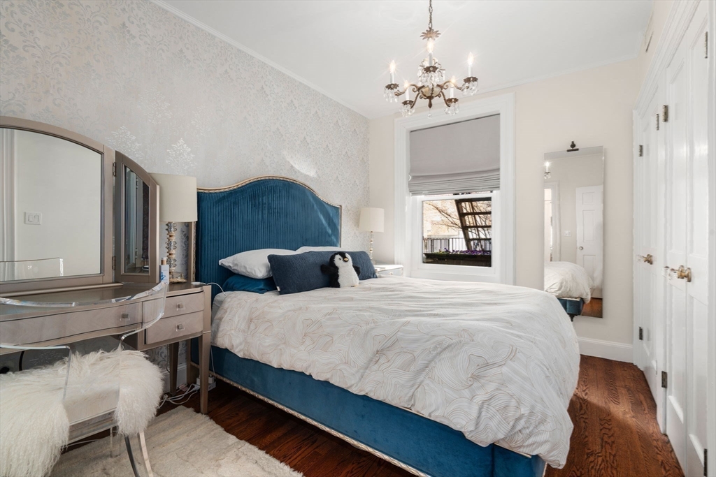 58 Temple Street # 3