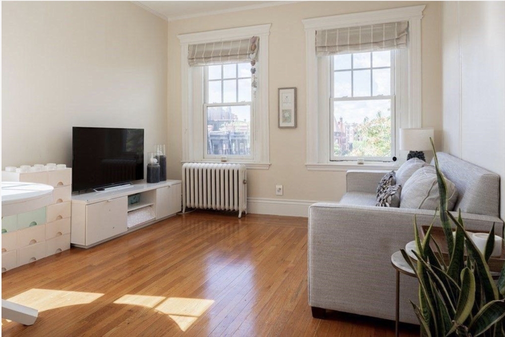 282 Newbury Street # 17