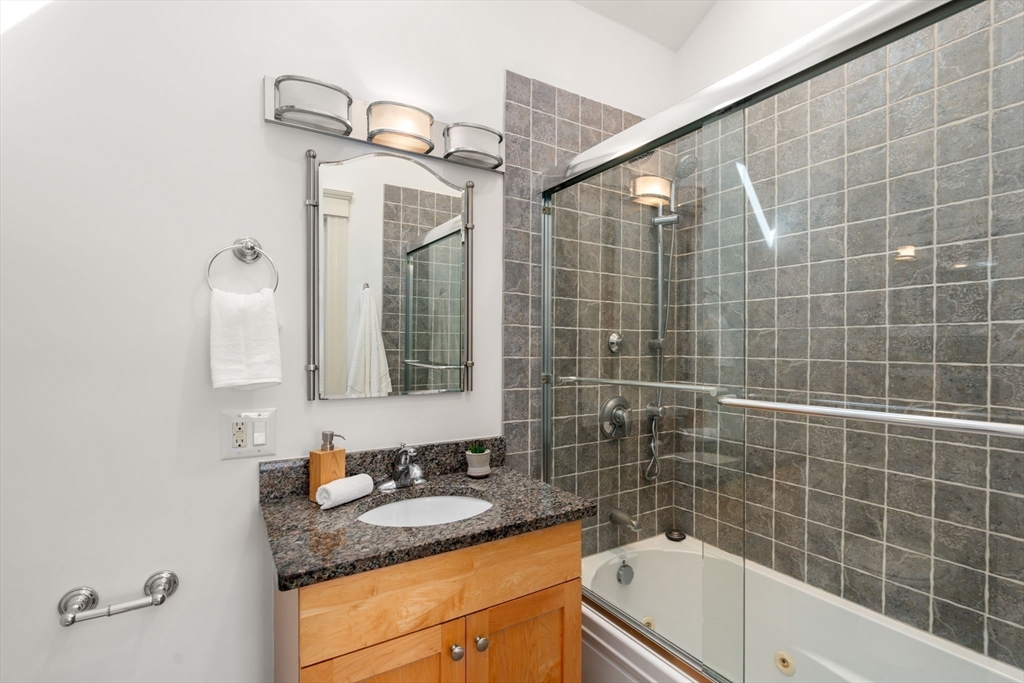 11 Vandine St # 1