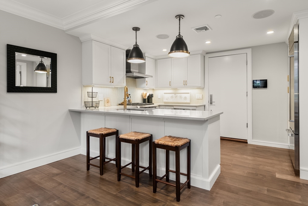 11 Exeter Street # 2