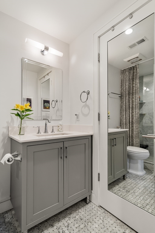 11 Exeter Street # 2