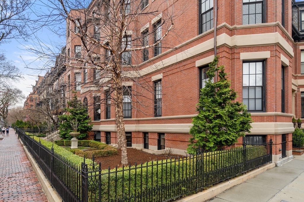 11 Exeter Street # 2