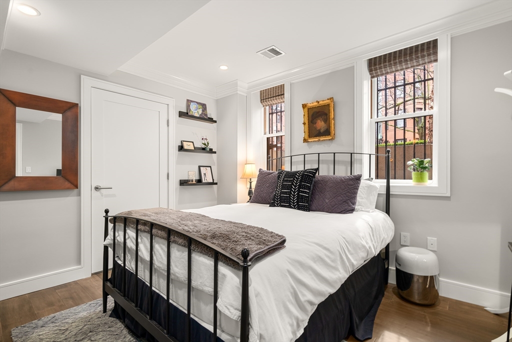 11 Exeter Street # 2