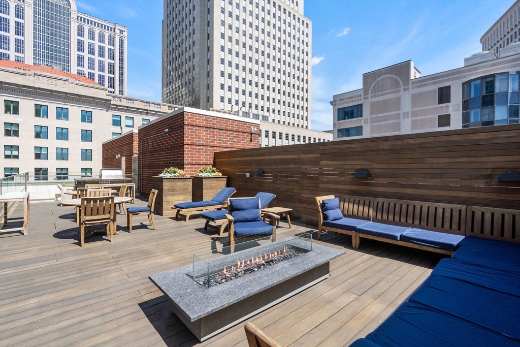 400 Stuart Street # 16E